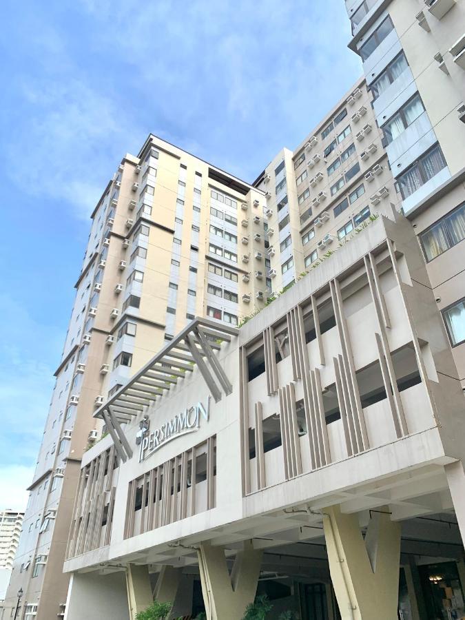 The Persimmon Studios Near Ayala And Sm City Cebu Exterior photo